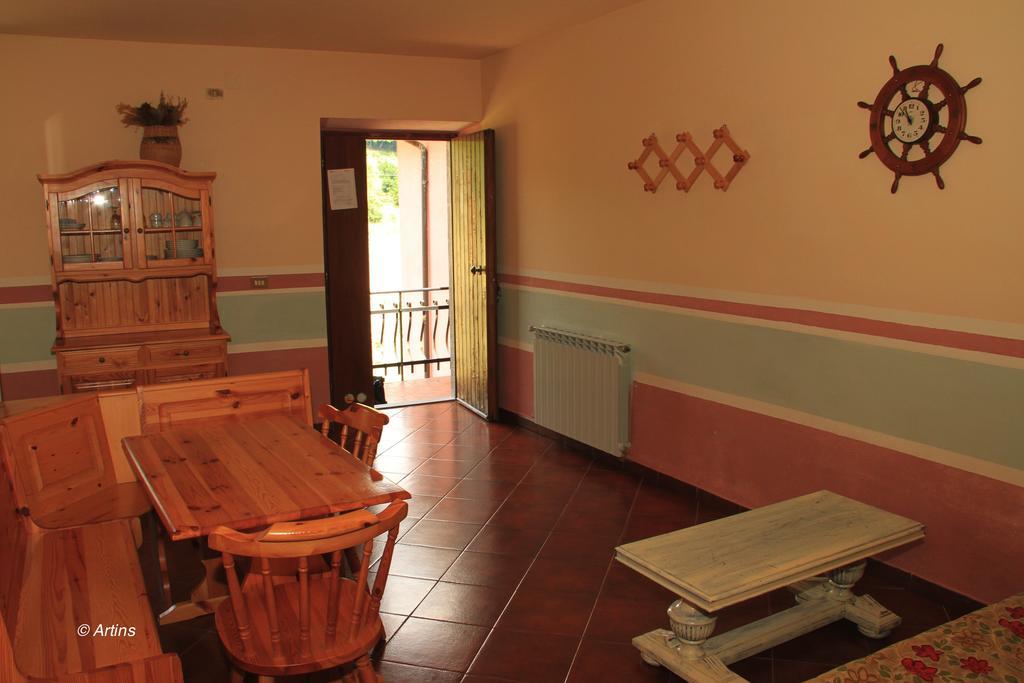 Agriturismo La Praduscella Фивицано Екстериор снимка