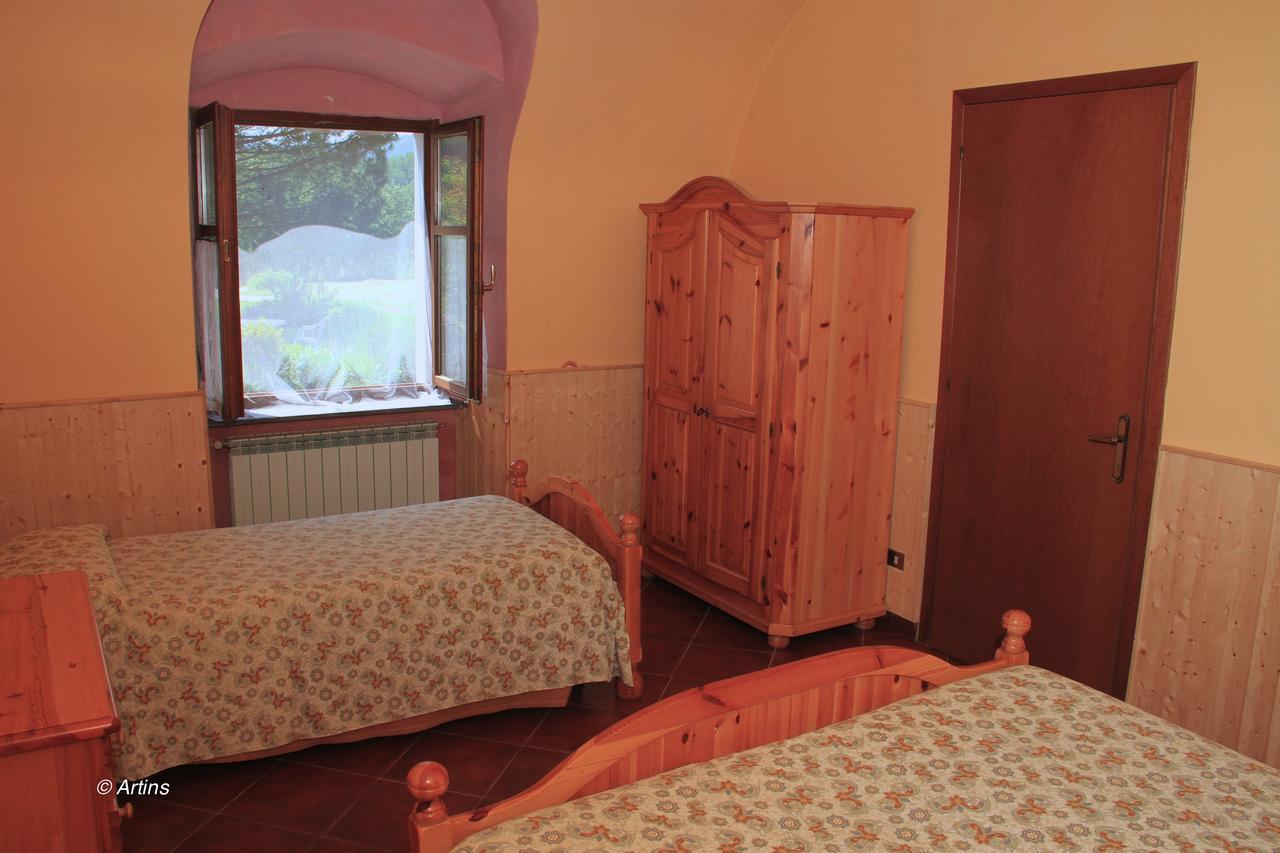Agriturismo La Praduscella Фивицано Екстериор снимка