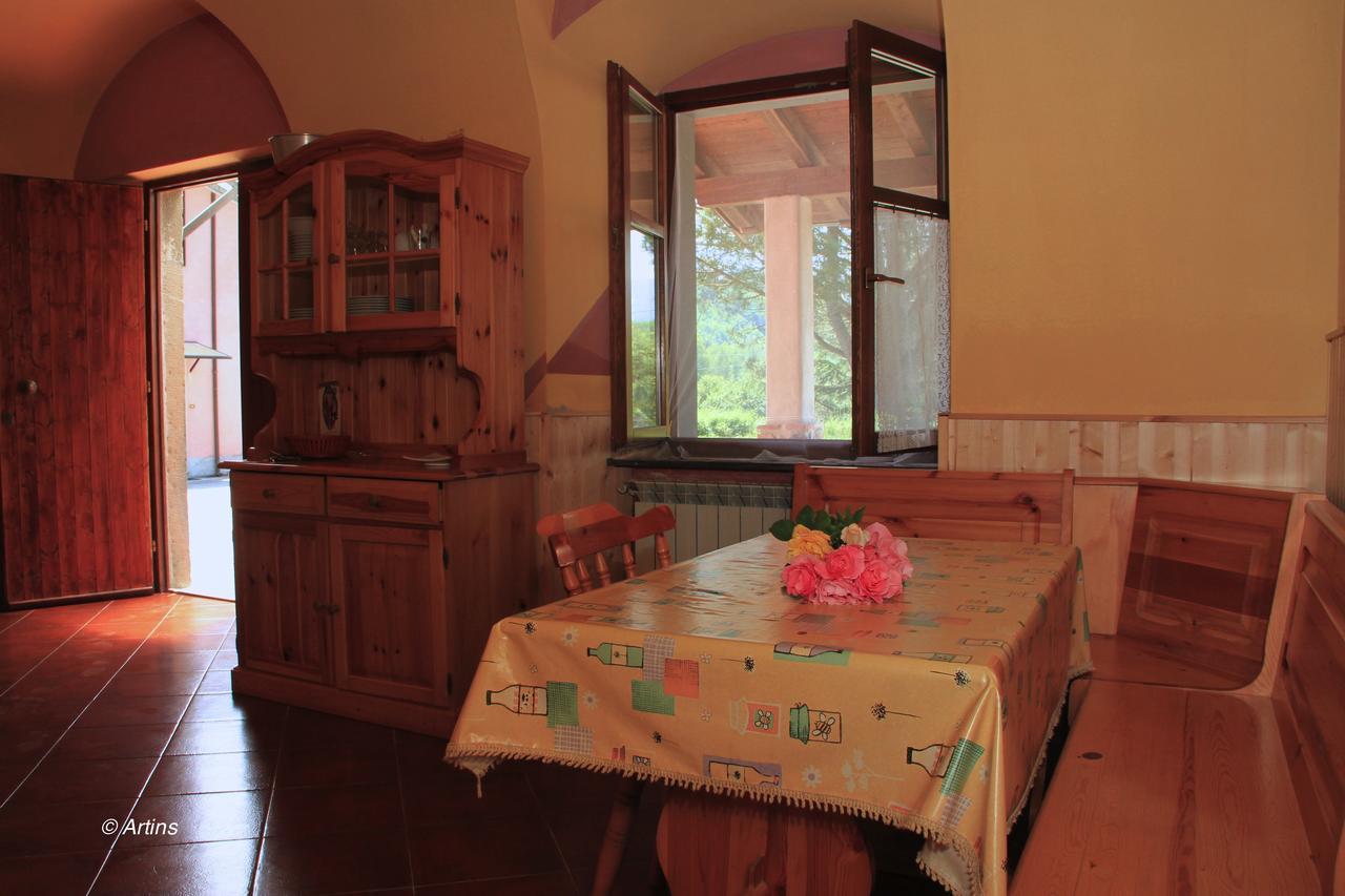 Agriturismo La Praduscella Фивицано Екстериор снимка